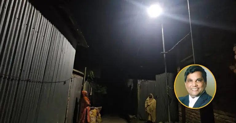 পঞ্চগড় পৌরসভার অন্তত ৯টি ওয়ার্ডে সোলার লাইটের ব্যবস্থা করেছেন নওশাদ জমির